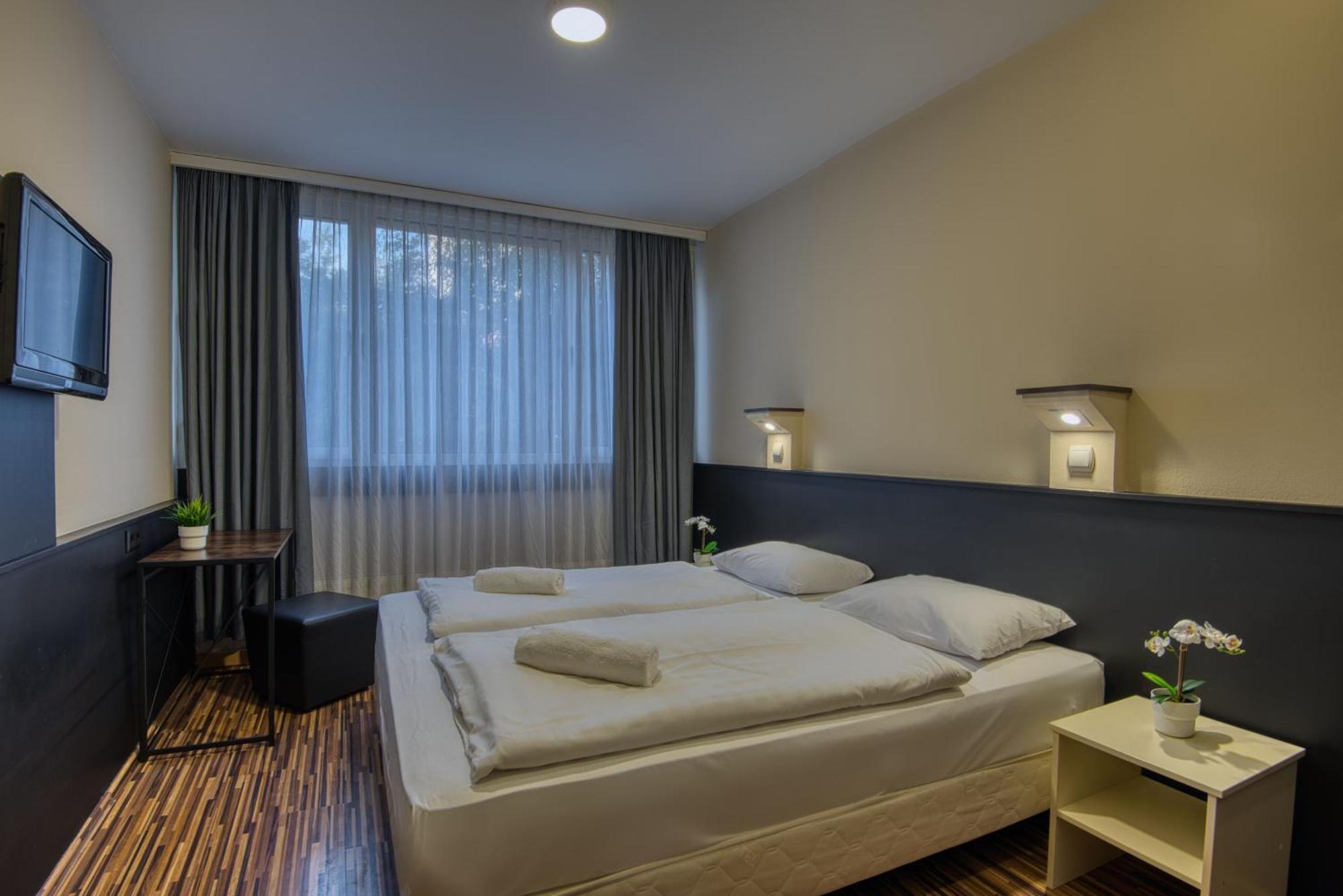 City Budget Hotel Βουδαπέστη Εξωτερικό φωτογραφία
